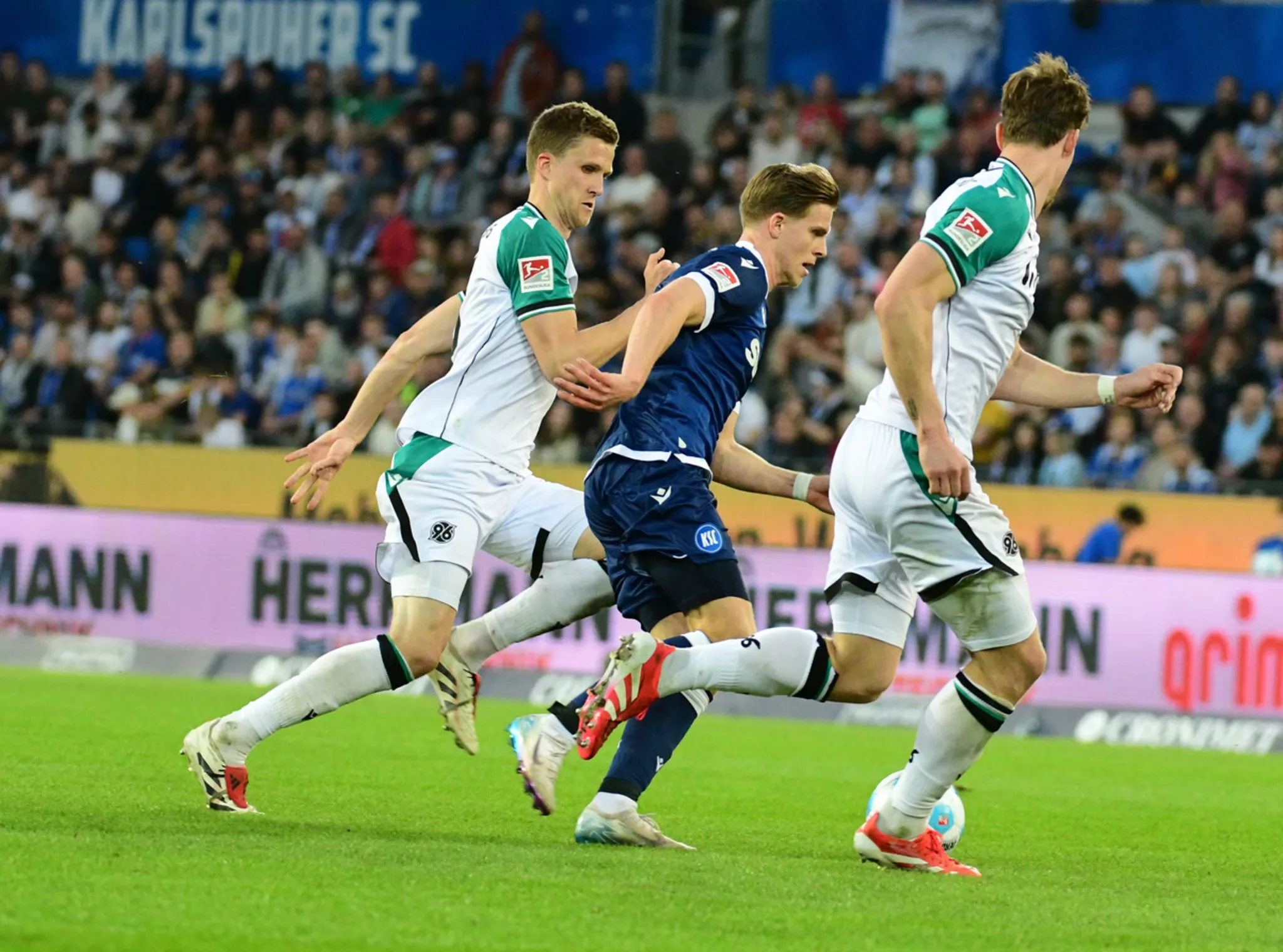 Karlsruher mit 1 zu 0-Heimsieg: Verdienter Erfolg des KSC gegen ...