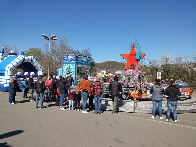Die Kinder hatten auf dem Parkplatz Edeka Eckstein ihren Spaß | Foto: Anja Stemler