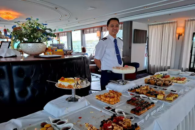 High Tea in der Lounge | Foto: Brigitte Melder