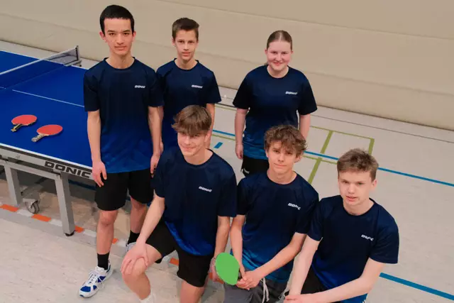 hinten v.l.n.r.: Ivo Oster, Dominik Judat, Nele Krumbacher, vorne v.l.n.r. Aurelius Schätz, Aaron Göbel, Paul Klemm | Foto: Long Phan