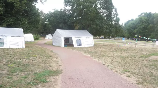 Zeltstadt auf der Wiese hinter der Blies 2023 | Foto: Julia Glöckner