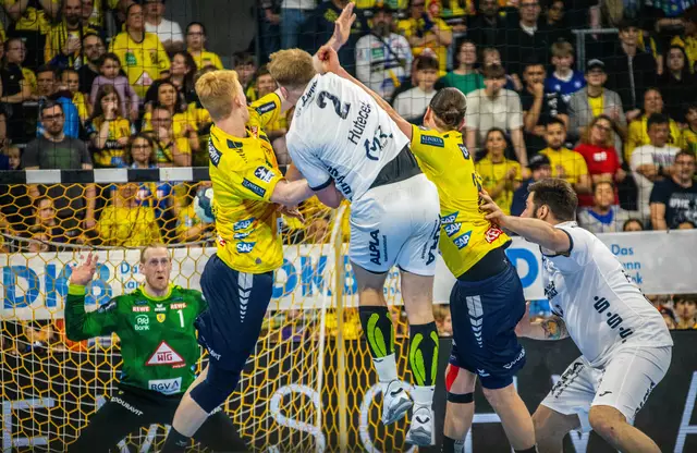 Lukas Huitecek nicht zu halten  | Foto: Wolfgang Neuberth