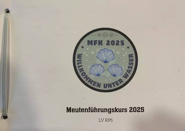 Eigens für den Meutenführungskurs (MFK) erstellt: Ein Liederbuch | Foto: Peter Krietemeyer