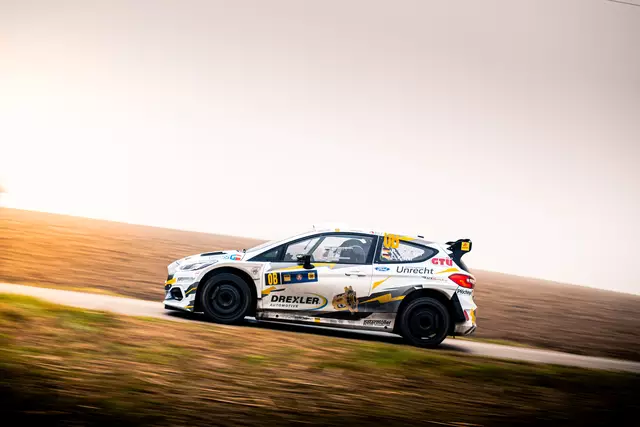 Raffael Sulzinger und Lisa Kiefer im Ford Fiesta WRC2 | Foto: Teamfoto Raffael Sulzinger