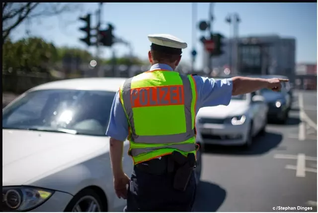 Symbolfoto Vekehrskontrolle der Polizei | Foto: Polizeipräsidium Rheinpfalz