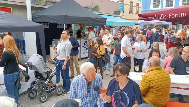 Von 10 bis 16 Uhr verwöhnen hiesige Gastronomen in ihren Räumen und an Ständen die Besucher mit italienische Spezialitäten | Foto: Ralf Ehrenfeld/EJECT-TV GmbH 