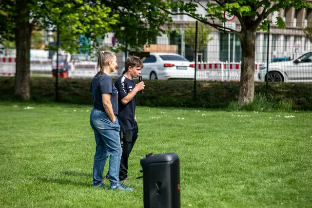 Iris und Alexsej  Begrüßung und Schiedsrichter | Foto: Wolfgang Neuberth