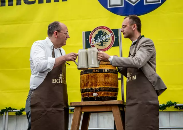 Ein Prosit auf den Maimarkt | Foto: Wolfgang Neuberth