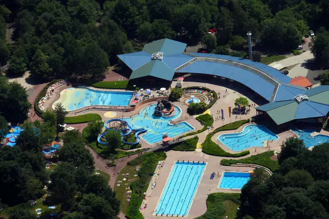 Luftansicht des Badeparks Wörth | Foto: Stadt Wörth am Rhein