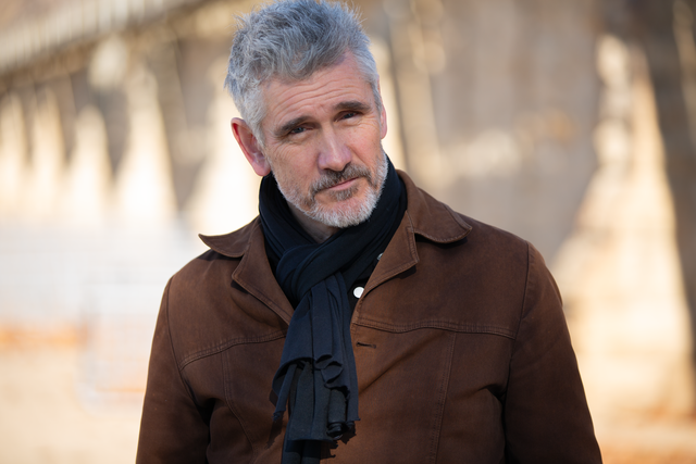 Curtis Stigers tritt im Rahmen des Rheinland-Pfalz-Tages auf der SWR-Bühne auf | Foto: Andy Lawless