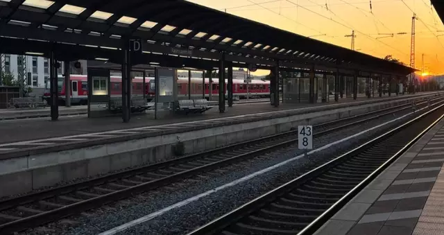 Entlastungszug für FCK-Fans: Anreise nach Karlsruhe im Überblick | Foto: Ralf Vester 