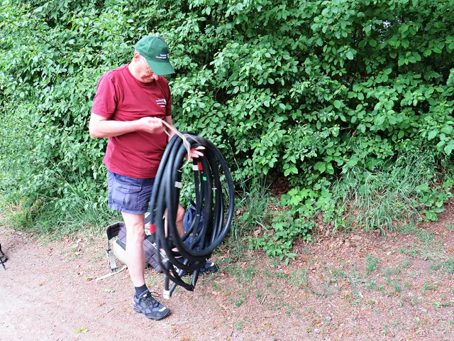 Der Herr der Schläuche | Foto: Brigitte Melder