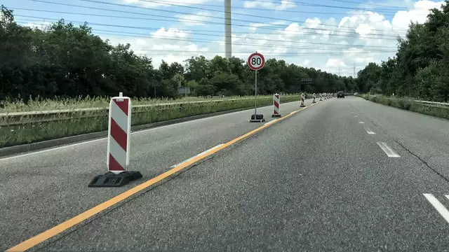 Zwischen Landstuhl und Glan-Münchweiler startet eine mehrmonatige Fahrbahnsanierung. Autofahrer müssen mit einspuriger Verkehrsführung, Einschränkungen und Sperrungen bei Hütschenhausen rechnen. | Foto: Gisela Böhmer