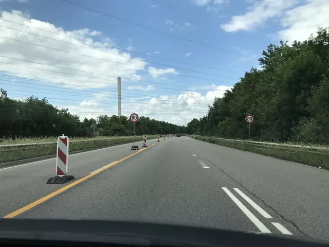 Zwischen Landstuhl und Glan-Münchweiler startet eine mehrmonatige Fahrbahnsanierung. Autofahrer müssen mit einspuriger Verkehrsführung, Einschränkungen und Sperrungen bei Hütschenhausen rechnen. | Foto: Gisela Böhmer