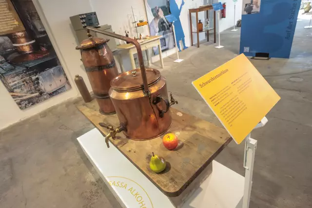 Blick ins Museum "Tausendsassa Alkohol" | Foto: Paul Needham