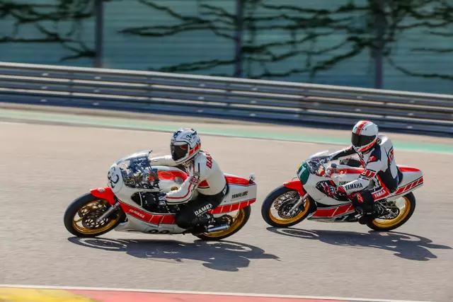 Steve Baker (vorne) auf der Yamaha  | Foto: Marcel Uhlmann