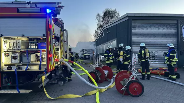 Die Speyerer Wehr war mit 35 Einsatzkräften vor Ort | Foto: Brand- und Katastrophenschutz Speyer