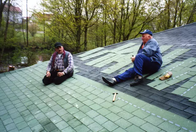 Auch das Dach wurde zwischenzeitlich erneuert | Foto: Manfred Henrich