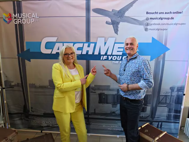 Im Foyer das musikalische Paar Claudia und Volker Degen getroffen | Foto: Brigitte Melder