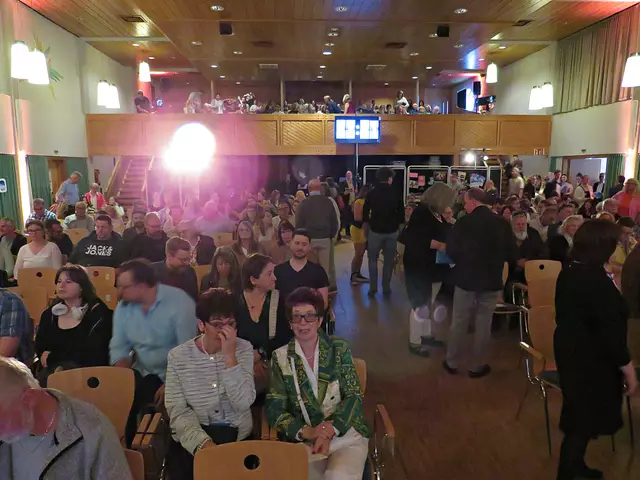 Die Gäste nahmen ihre Plätze ein | Foto: Brigitte Melder