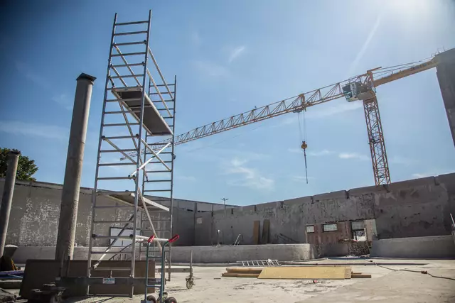 Erlebnisbad Miramar Weinheim: Boden und Außenwände der Therme konnten nach dem Brand bleiben... | Foto: Roland Kohls