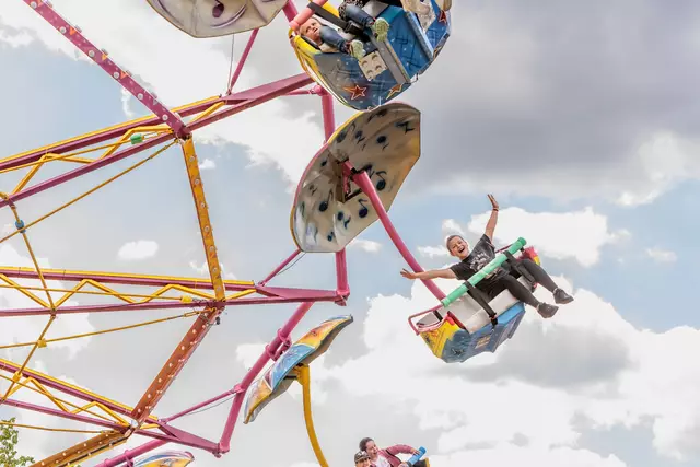 Sonntag auf dem Maimarkt Wörth - mit Jahrmarktsspaß für Groß und Klein | Foto: Paul Needham
