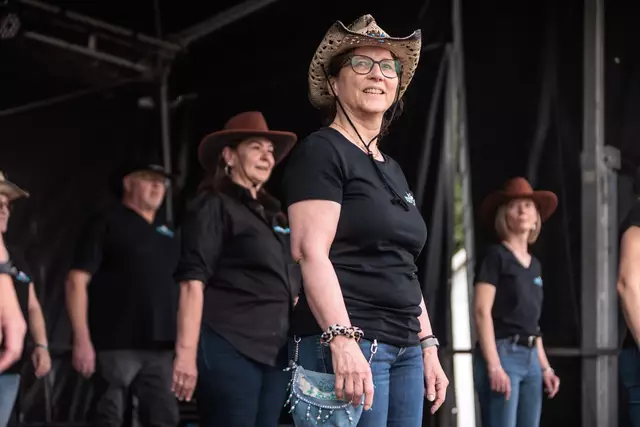 Tolles Bühnenprogramm - Sonntag auf dem Maimarkt Wörth | Foto: Paul Needham