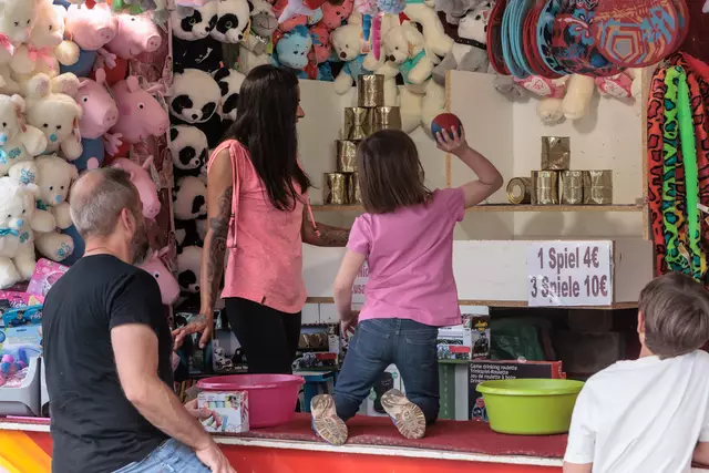 Sonntag auf dem Maimarkt Wörth - mit Jahrmarktsspaß für Groß und Klein | Foto: Paul Needham