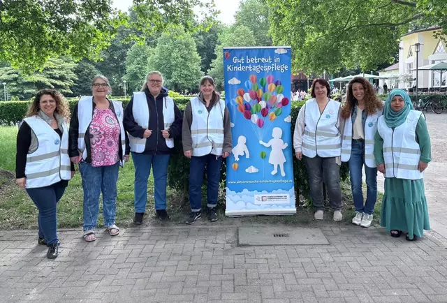 l.n.r. Kindertagespflegepersonen au Ludwigshafen
Natascha Weiß, Anne Sauervoigt, Kerstin Kulicke, Anja Beyrouti, Diana Fabro, Rosa Valenti und Wafa Ouznadji | Foto: DianaF.