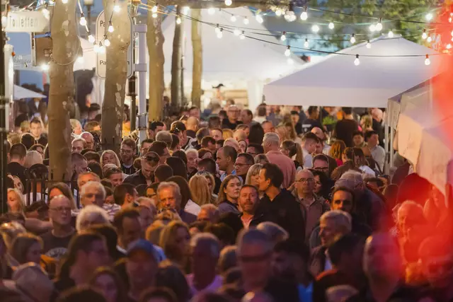 Ausgelassene Stimmung in der Kurstadt - beim Stadtfest 2025 | Foto: Vassilios Chorozidis/Stadtmarketing Bad Dürkheim