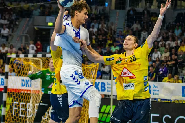 Julian Köster - Juri Knorr  | Foto: Wolfgang Neuberth