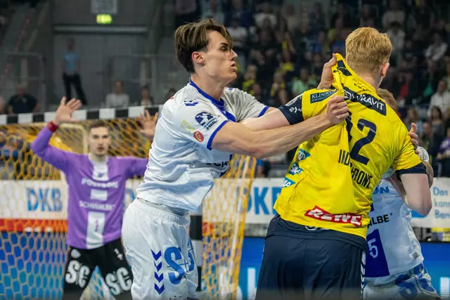 Textilprobe, Miro Schluroff-Jon Lindenchrone  | Foto: Wolfgang Neuberth