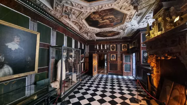 Pracht im Schloss | Foto: © www.jowapress.de