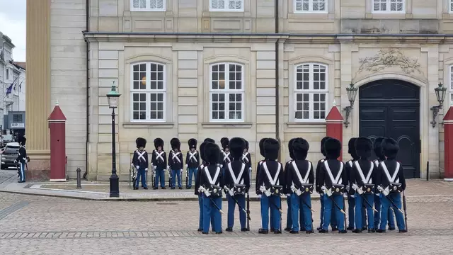 Wachwechsel; ein festes Ritual | Foto: © www.jowapress.de