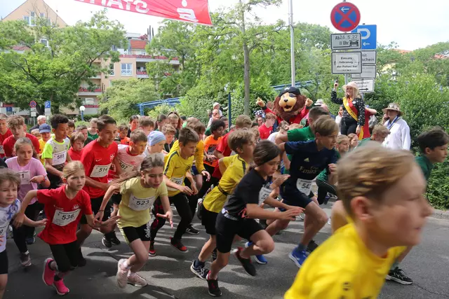 Für Schüler und Bambini werden eigene Läufe angeboten. | Foto: Gisela Böhmer
