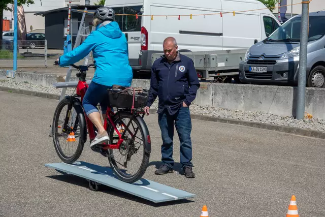 Wippe sicher überfahren | Foto: Gerhard Öfner