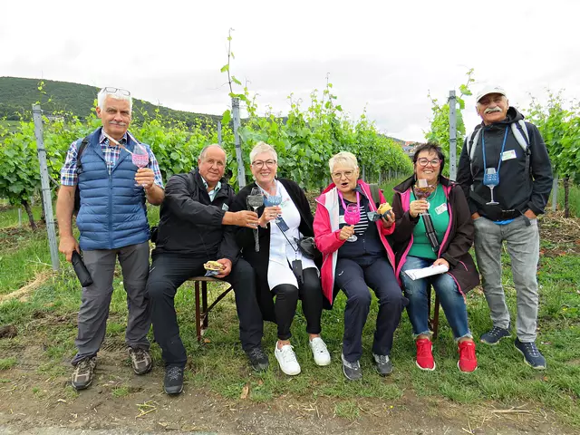 Aus der Nähe von Zweibrücken mit Weinhaltern | Foto: Brigitte Melder
