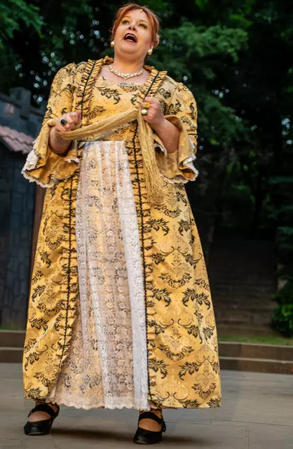 Mrs. Hawkins ( Isabelle Köster)  | Foto: Wolfgang Neuberth