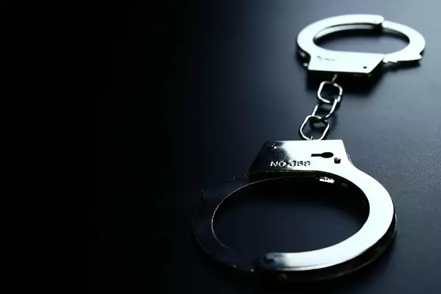 Die nach der Tat von der Polizei in Kaiserslautern eingeleitete Fahndung nach dem Tatverdächtigen führte gegen Mitternacht zu seiner Festnahme in Löllbach | Foto: Michael/stock.adobe.com