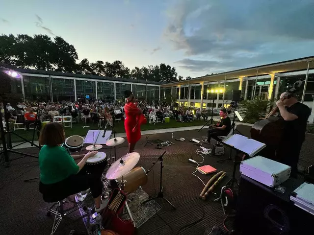Letztjähriges Open Air - so voll wird es hoffentlich wieder sein | Foto: Olaf Schönborn