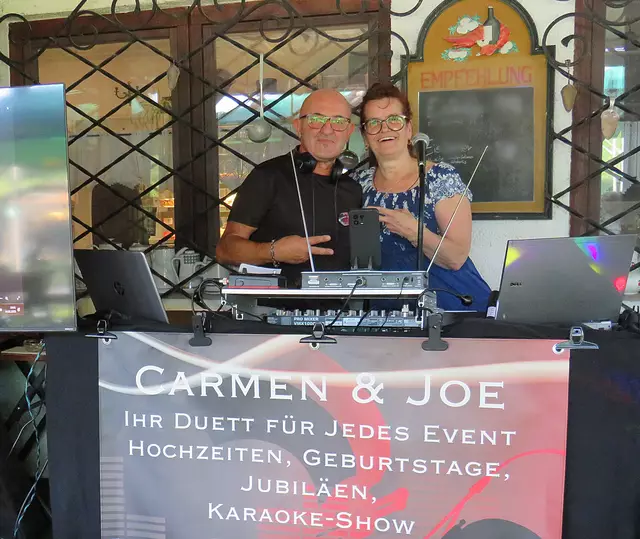 Die Gastgeber Manuela Della Pepa und Giuseppe Macri | Foto: Brigitte Melder