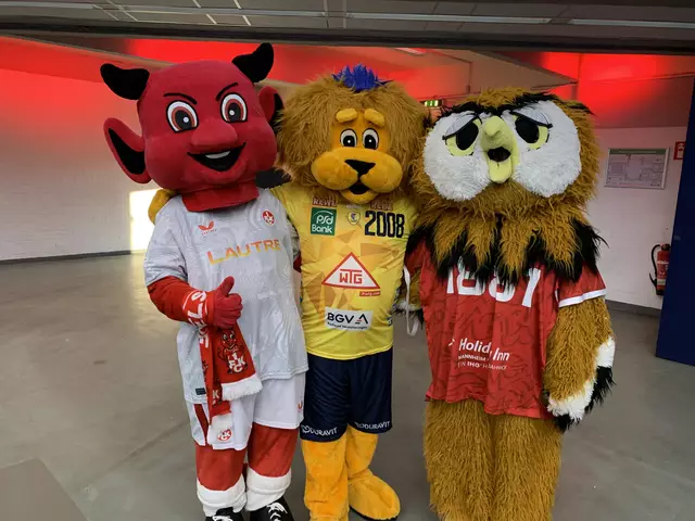 Das FCK-Maskottchen kommt auch zum Benefizspiel nach Fußgönheim | Foto: Michael Sonnick