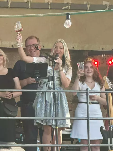 Der Moment der Krönung. | Foto: Zurek