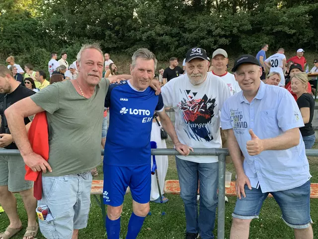 Manni Kaltz mit seinen Bekannten aus Neuhofen und Limburgerhof | Foto: Michael Sonnick