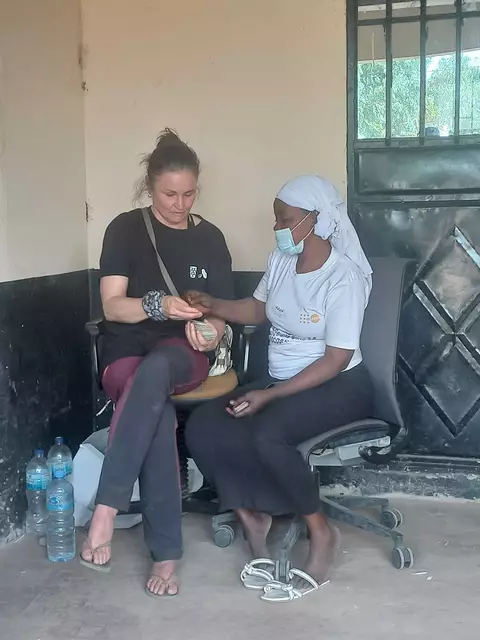 Gabi und Sally kümmern sich um die Patientenreihenfolge | Foto: Andrea Sprengart