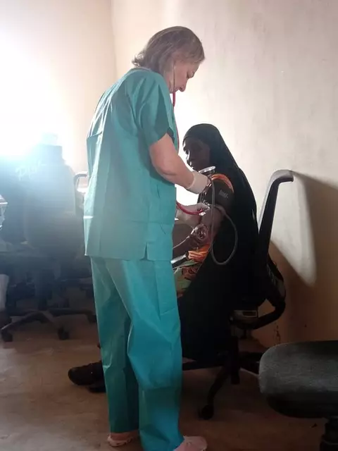 Regina macht die Voruntersuchungen | Foto: Andrea Sprengart