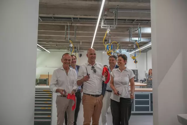 offizielle Eröffnung mit dem "alten" und dem "neuen" Landrat  | Foto: Fotos: KV Ger/sey