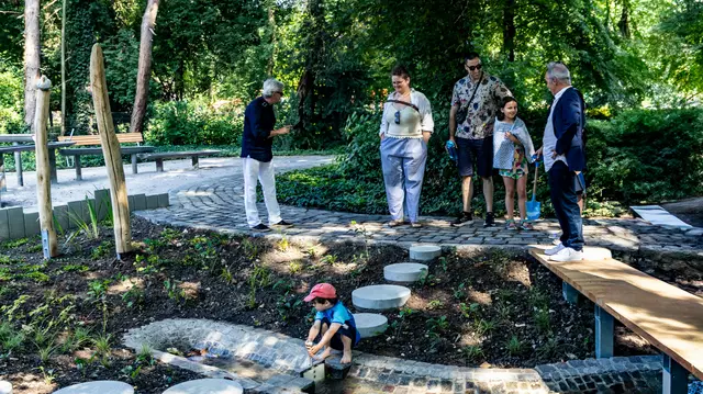 Der erste Schleusenwärter | Foto: Wolfgang Neuberth