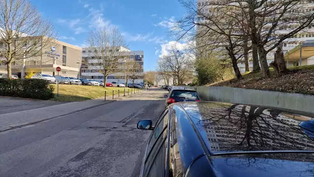 Die Ausnahmegenehmigungen bekommen alle Bewohnerinnen und Bewohner des Betzenbergs, die weder über eine Garage noch über einen zugewiesenen Stellplatz verfügen | Foto: Ralf Vester