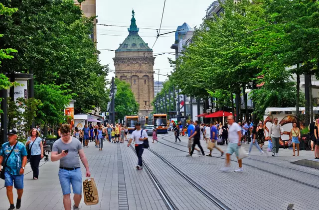 Verkaufsoffener Sonntag Mannheim 2025 . Erlsbniswochenende mit Mode und Musik | Foto: Jessica Bader